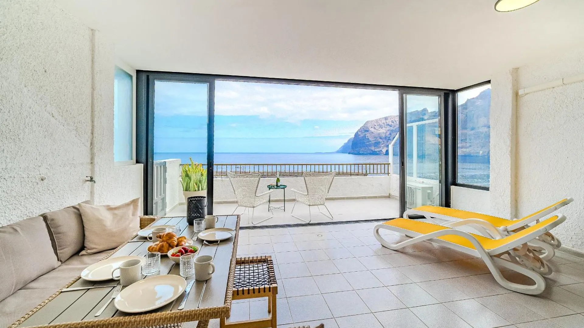Apartment Stunning Cliffs And Ocean View In Los Gigantes Acantilado de los Gigantes